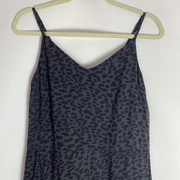 Sundry gray leopard jumpsuit XS - Picture 3 of 9